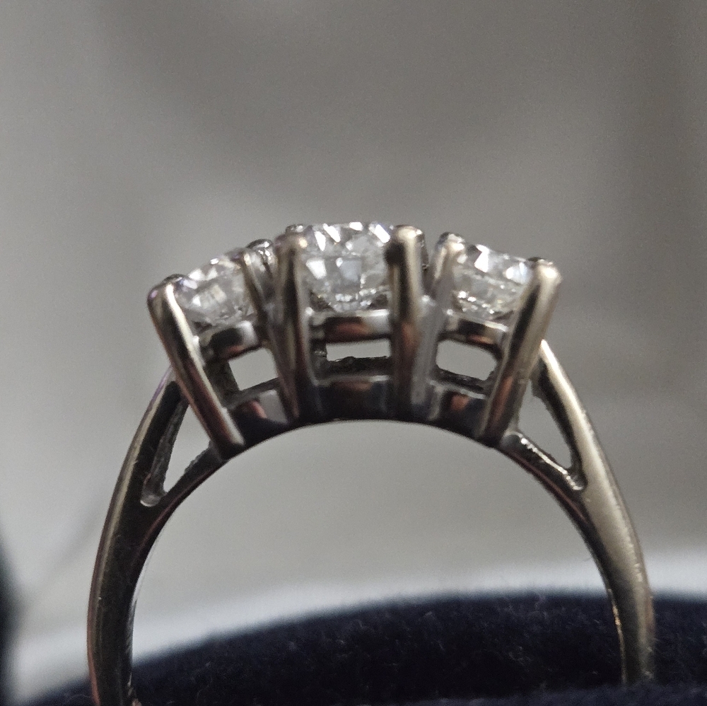 3 Stone Genuine Diamond Ring - Picture 7 of 9
